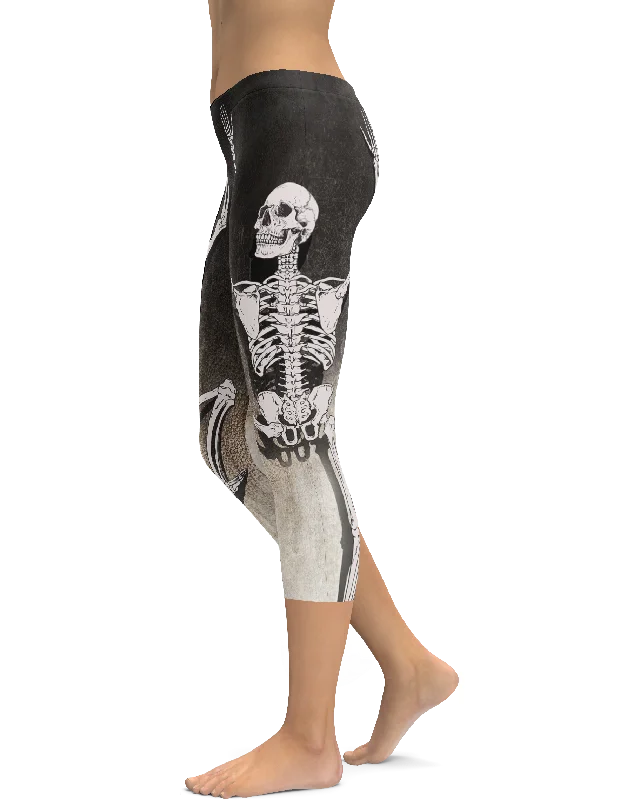 Climbing Skeleton Capris Business