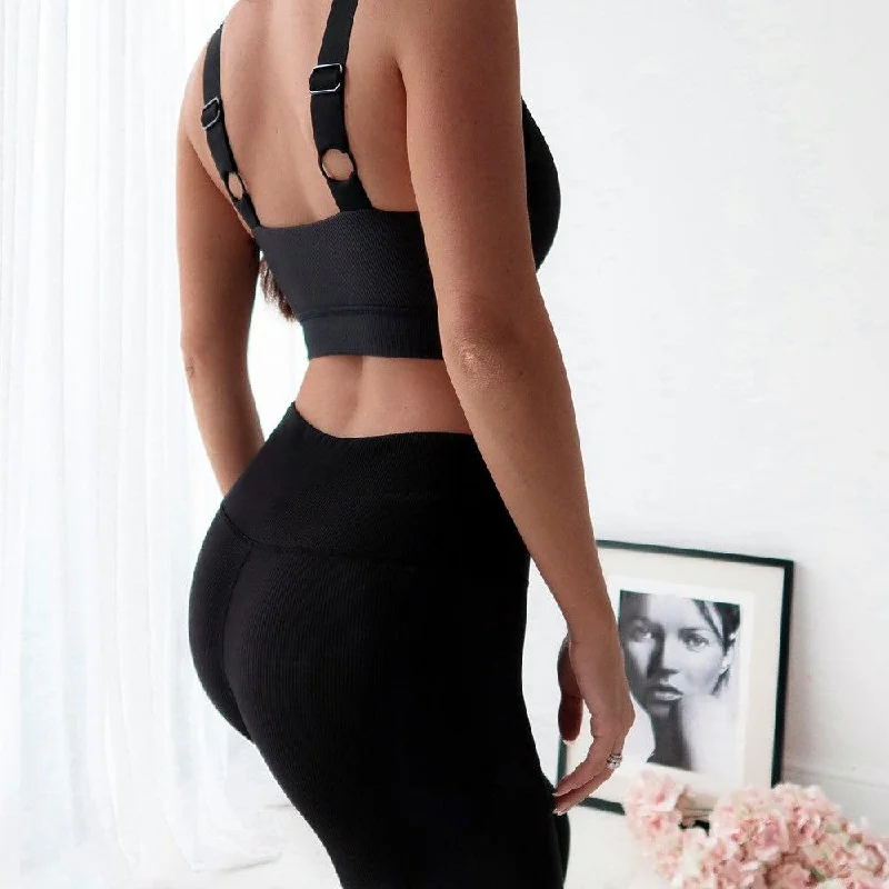 Seamless Ribbed Sports Bra- Black Trendy Women's  Trendy Women's 