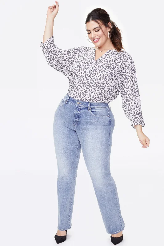 Marilyn Straight Jeans In Plus Size - Biscayne Feminine Women's Style 