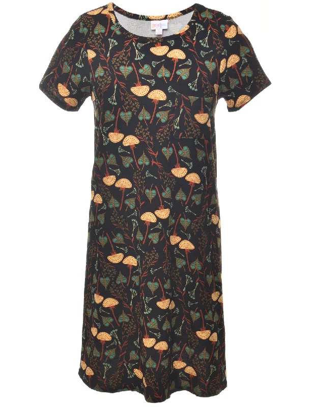 Leafy Print Dress - M Monochromatic Office Style