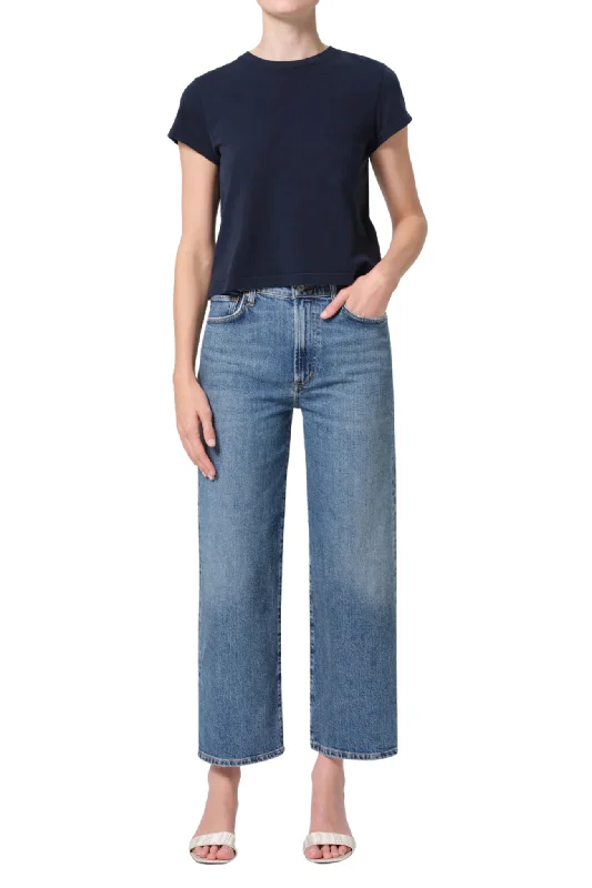Harper Crop in Moor Refined Women's Classic 