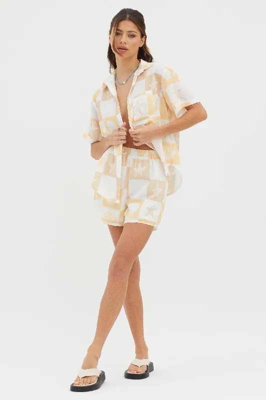 Just A Hunch Shorts Shell Print Yellow Multi Preppy Women's College