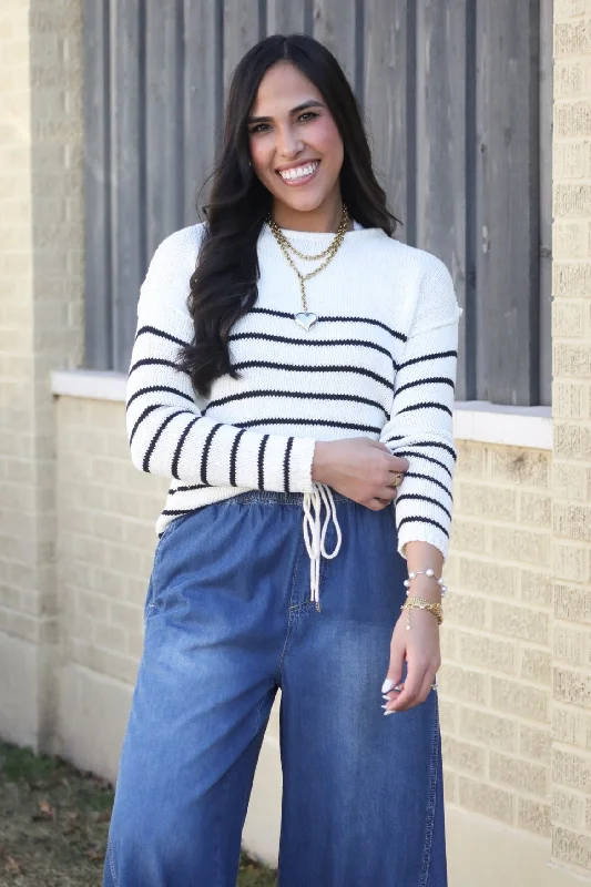 Chic And Striped Sweater Minimalist Women's Casual