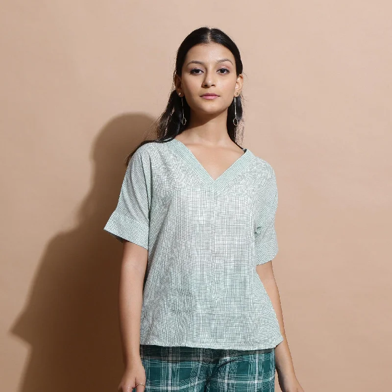 Light Green Checks Handspun Cotton Muslin V-Neck Top Dynamic Women's Moto